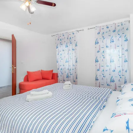 Holiday home 3 Bedroom Amazing In *