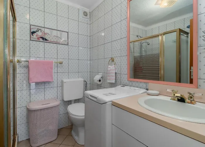 Casa vacanze 3 Bedroom Lovely In *